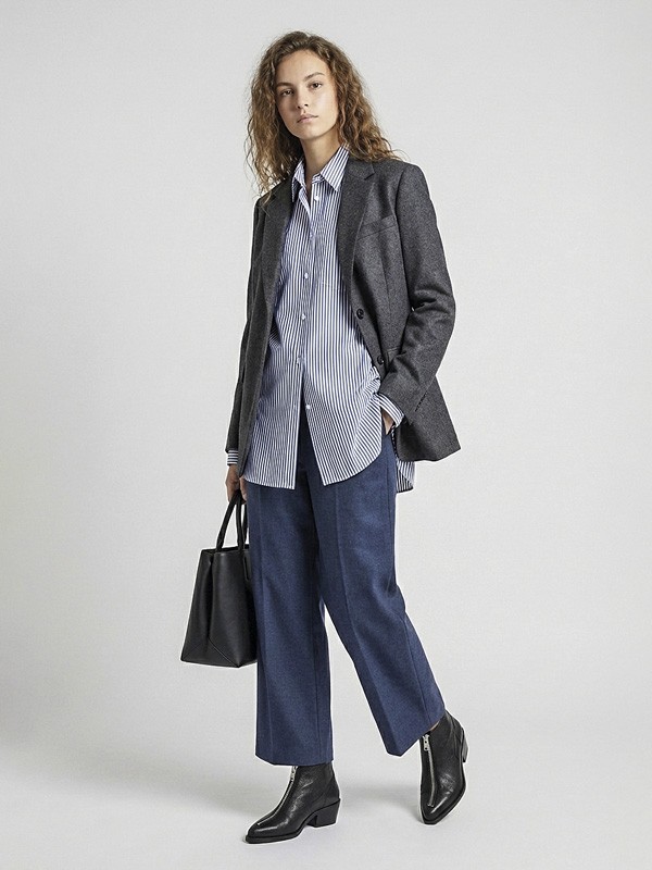 Botinetas altas con plataforma y cierres limpios