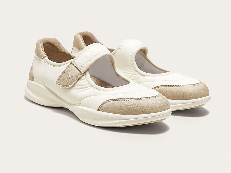 Sneakers retro consolidan suelas gum y color deportivo