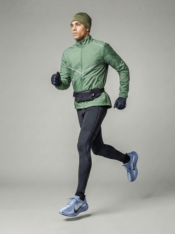 Zapatillas deportivas de running con malla técnica y suelas altas