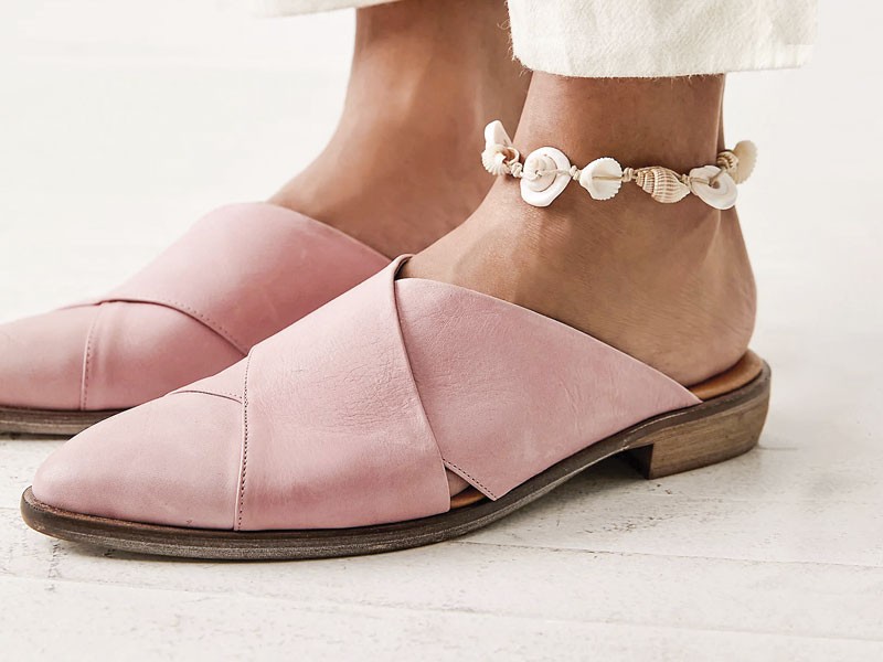 Mules con punta fina