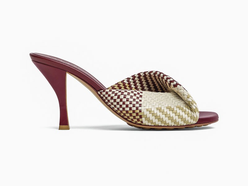 Sandalias altas: Retro actualizado