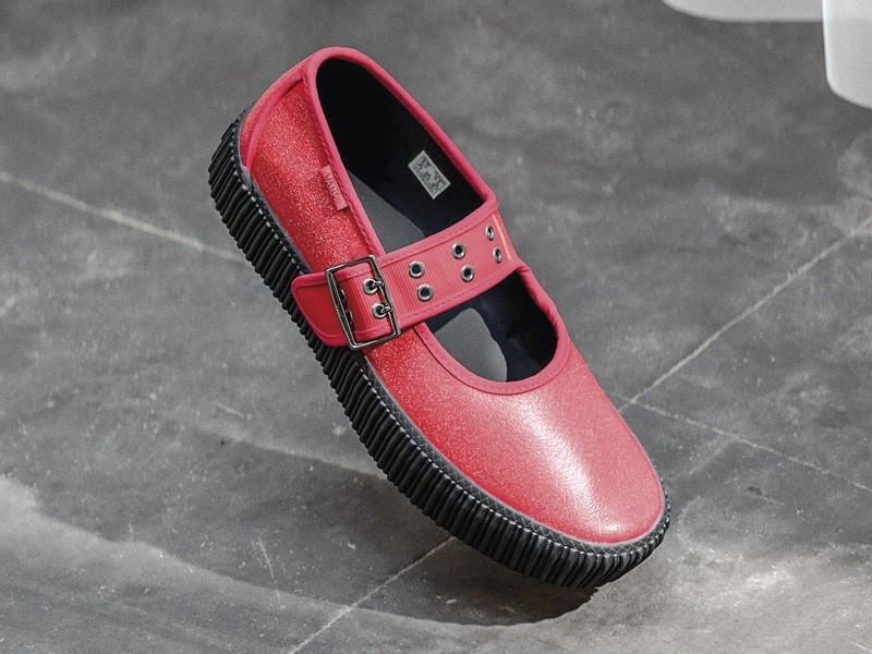  Calzado bajo con herrajes XL en hebillas y correas