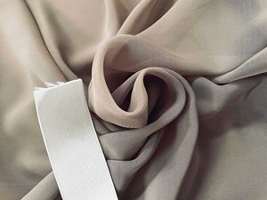 MATERIALES-CUEROS-TEXTILES-SINTETICOS-SERMA-GeorgetteFango_2048x.jpg-(parte-derecha).jpg