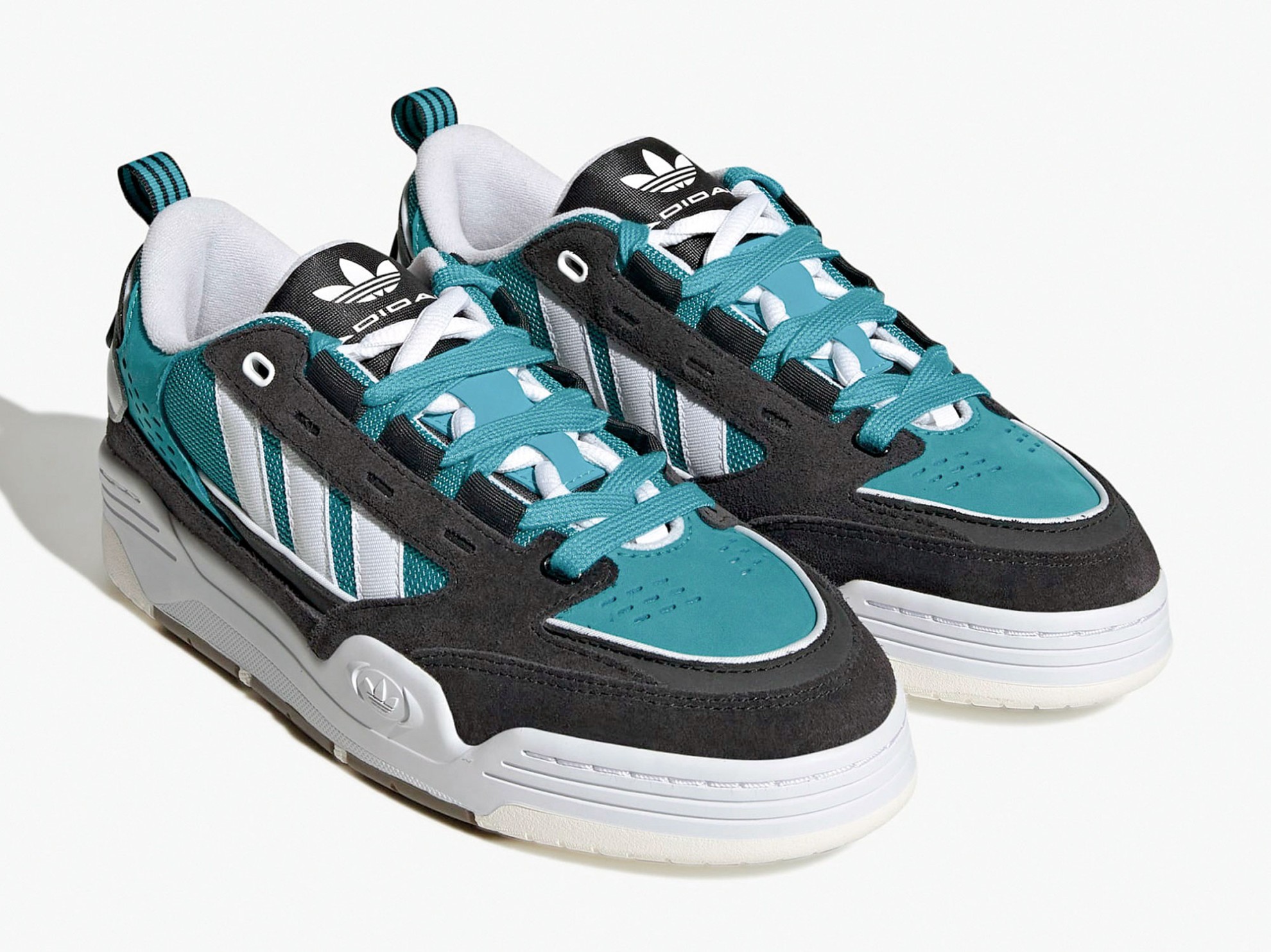 Closed children's shoes: comfortable and fun