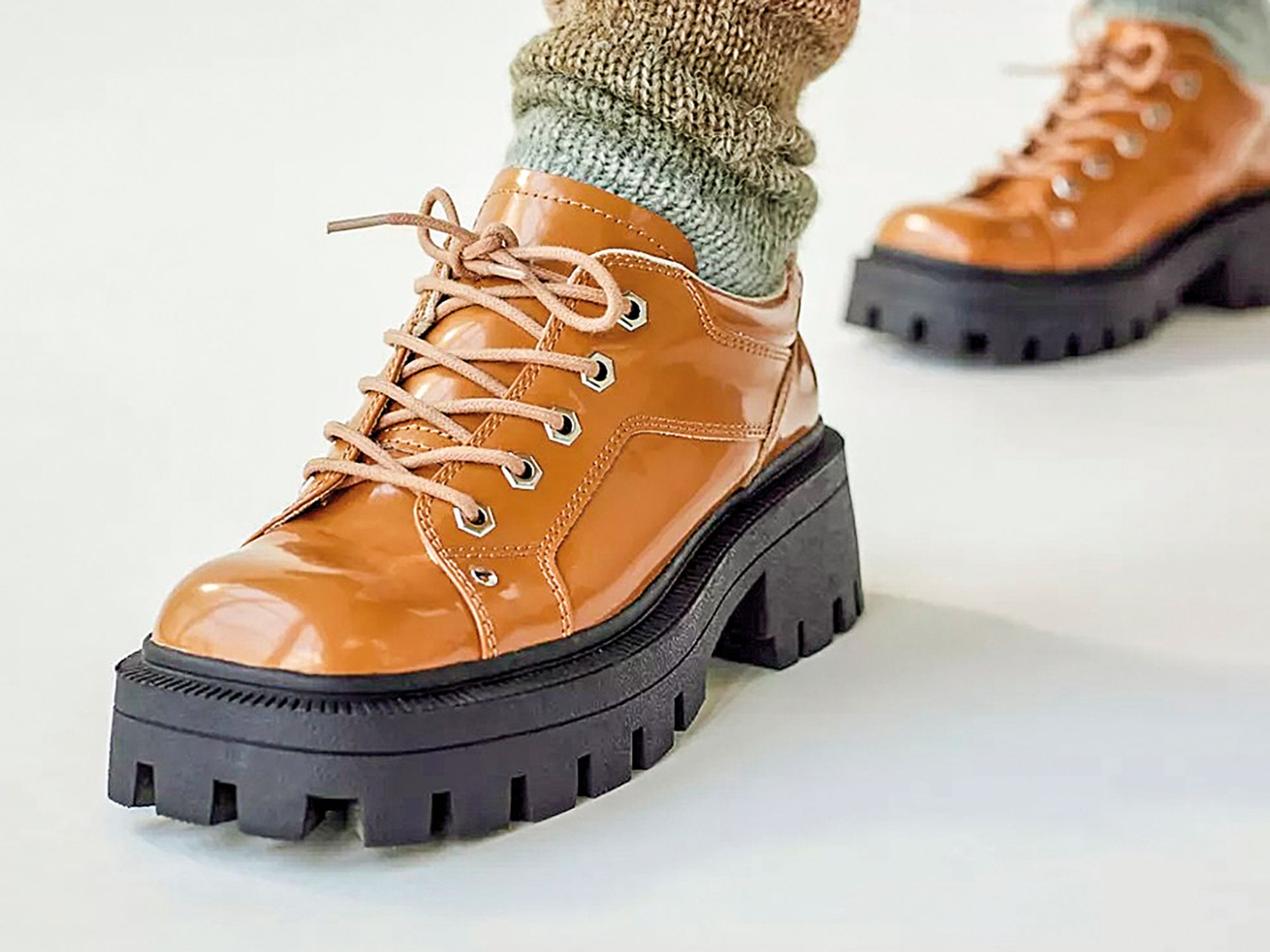 Zapatos bajos acordonados
