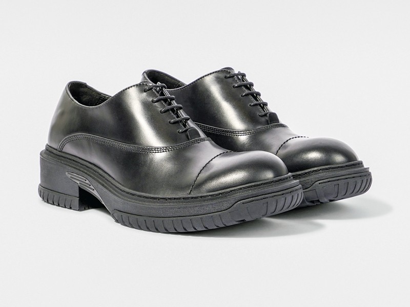 Lace-up Dress Shoes