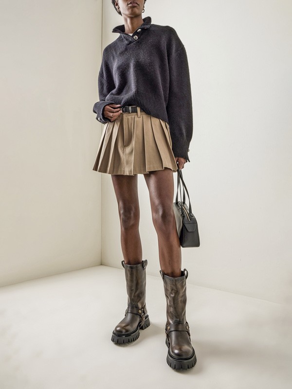 Botas biker con correas, hebillas y suela track