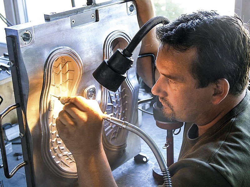 Inyección de suelas: problemas y soluciones