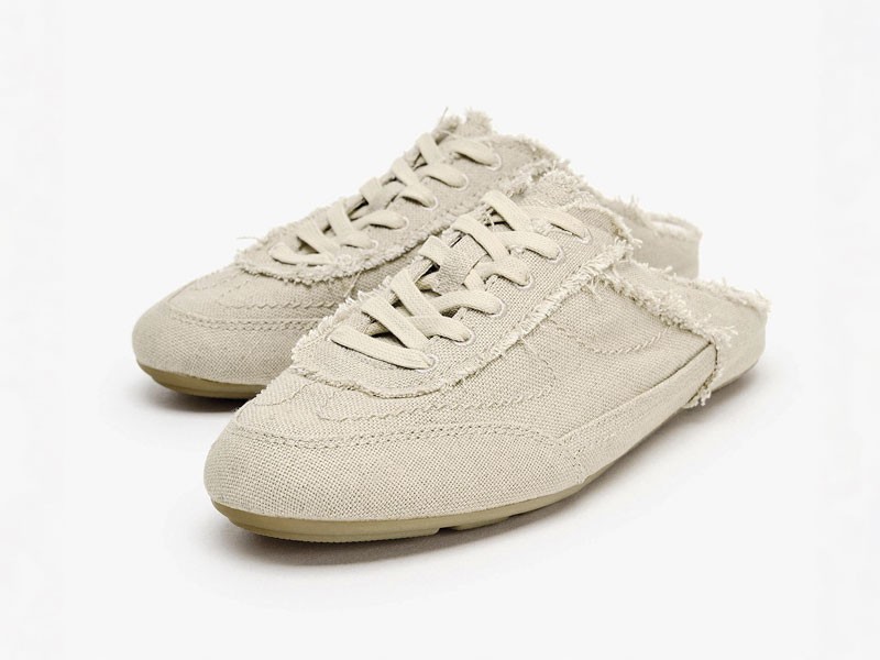 MULER MUJER CALZADO TENDENCIA PRIMAVERA VERNAO 2026 2027 SERMA16715062710002-e2.jpg Mules deportivas fusionan talón abierto y sneaker