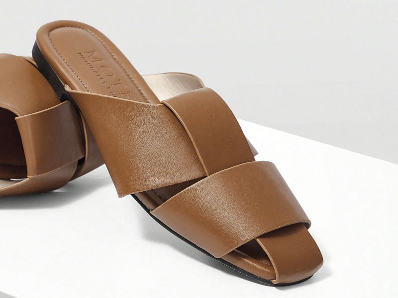 Mules con punta fina