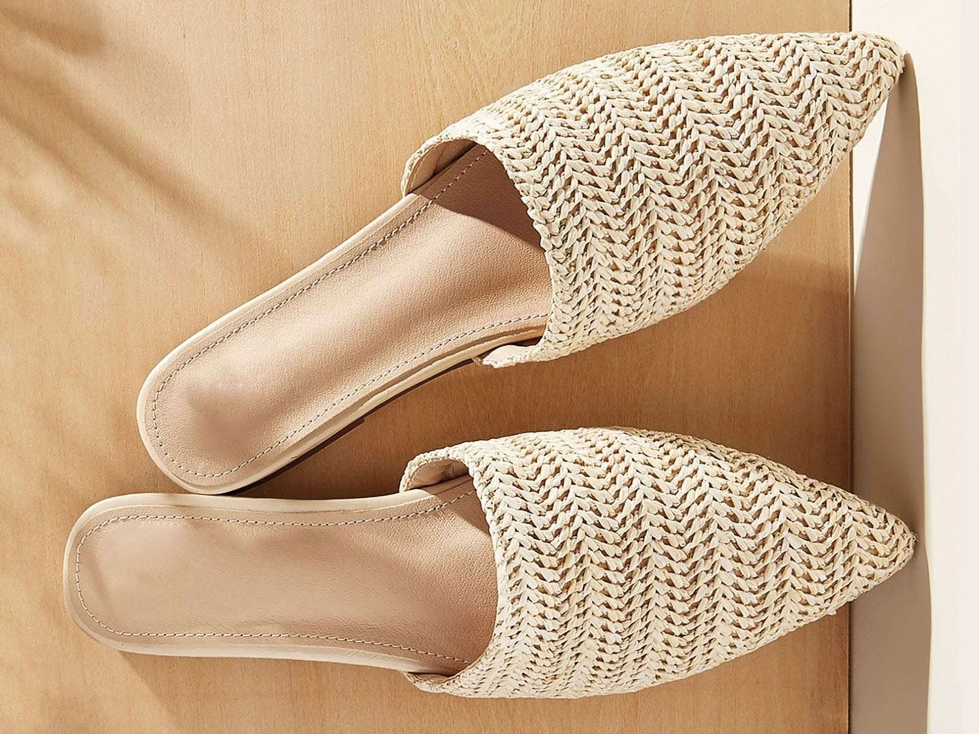 Flat mules with interwoven uppers