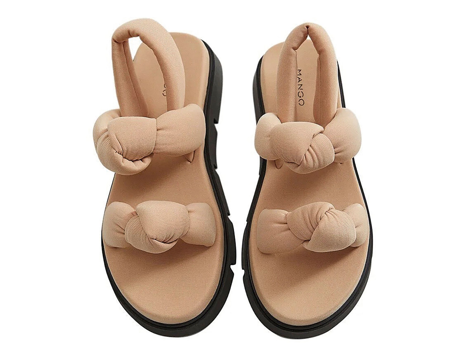 SUMMER 2021·22 ADVANCES: Flip flops or slippers opt for tubular straps