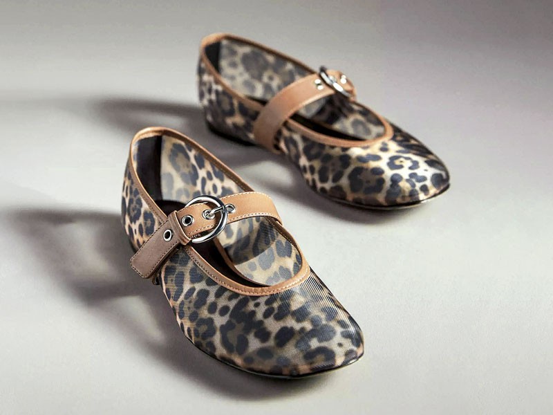 Ballerinas animal print impulsan superficie y contraste