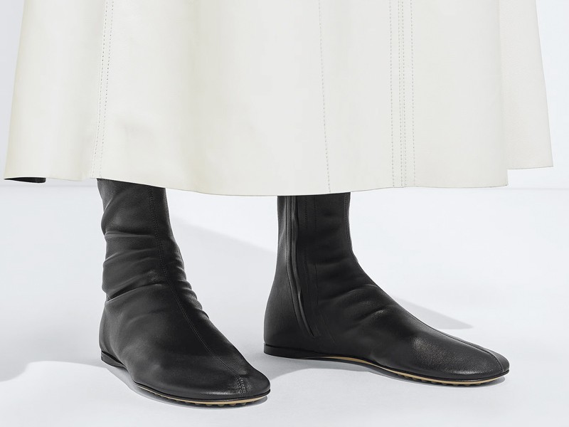 BOTAS GUANTE - GLOVE BOOTS - TENDENCIA CALZADO MARROQUINERIA BOLSOS CARTERAS OTOÑO INVIERNO 2026FOTO-2.-BOTTEGA-2.jpg TENDENCIA INVIERNO. ¿Qué son las glove boots o botas guante?