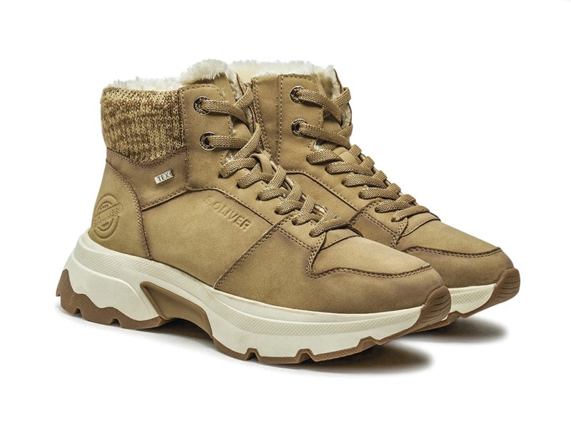 Botinetas bajas acordonadas