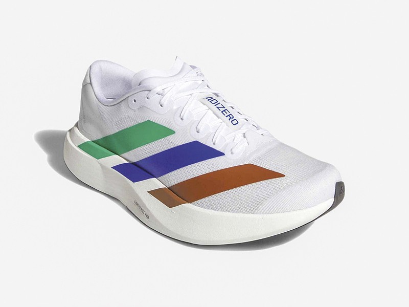 Zapatillas deportivas de running con malla técnica y suelas altas