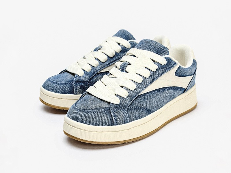 Calzado skater con suelas vulcanizadas y perfiles bajos