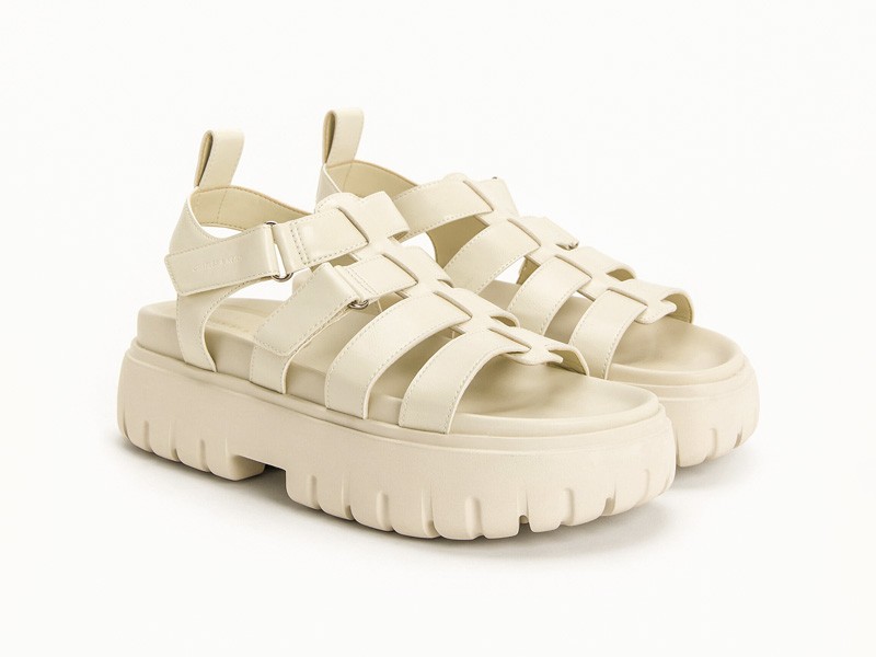 PLATAFORMAS MUJER CALZADO TENDENCIA PRIMAVERA VERNAO 2026 2027 SERMA1672026-L2-CK1-70580285-41-3.jpg Plataformas femeninas elevan tramas, bases y volumen