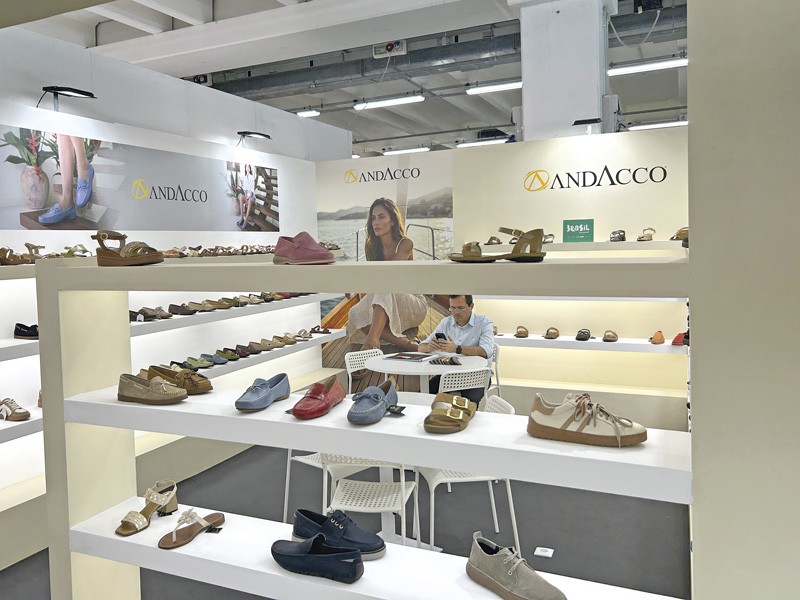 Desde Brasil, calzados ANDACCO. EXPO RIVA SCHUH se consolidó como el mayor encuentro global del calzado y manufacturas