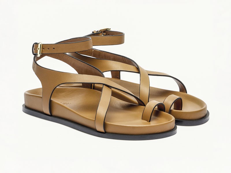SANDALIAS BAJAS MUJER CALZADO TENDENCIA PRIMAVERA VERNAO 2026 2027 SERMA167P01050310.jpg Sandalias romanas enlazan tiras, hebillas y tobillos