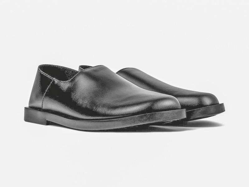 LISOS SPORT TENDENCIA CALZADO TEMPORADA OTOÑO INVIERNO 2027 SERMA 159 33139874_63957155_2048.jpg El slip-on masculino combina frentes limpios y contrastes de superficie
