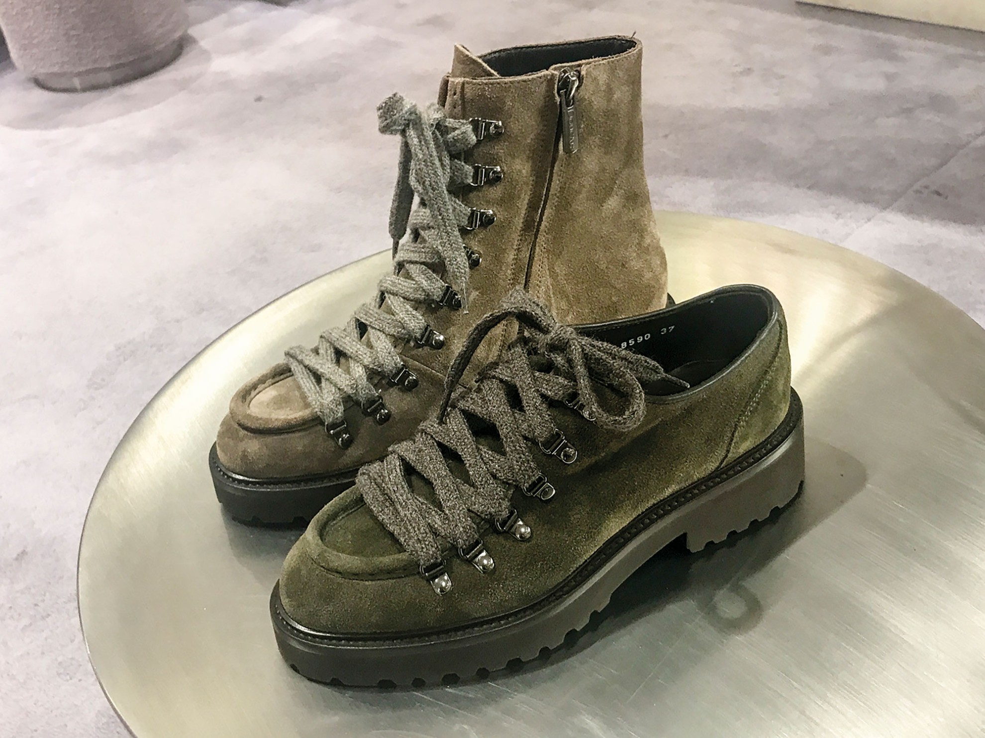 Zapatos bajos acordonados