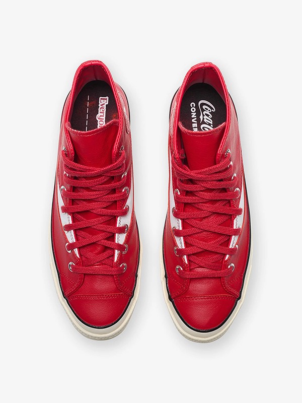 COCA COLA-CONVERSE: Dos gigantes para una fórmula de éxito