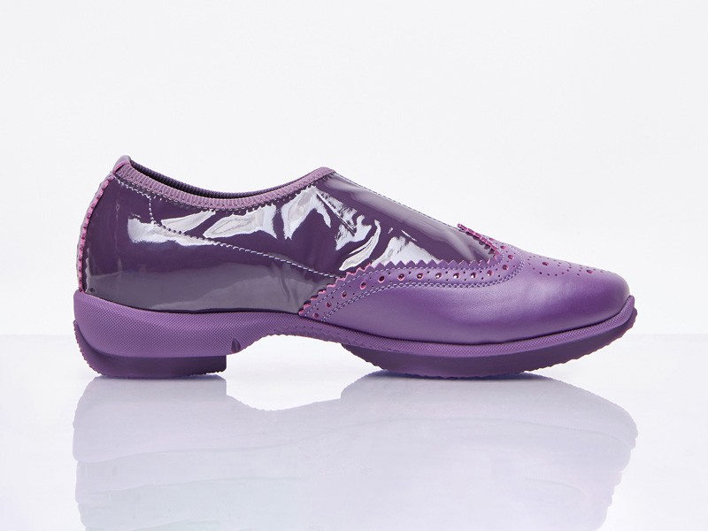 Avanza la estética híbrida en el modelaje de calzados