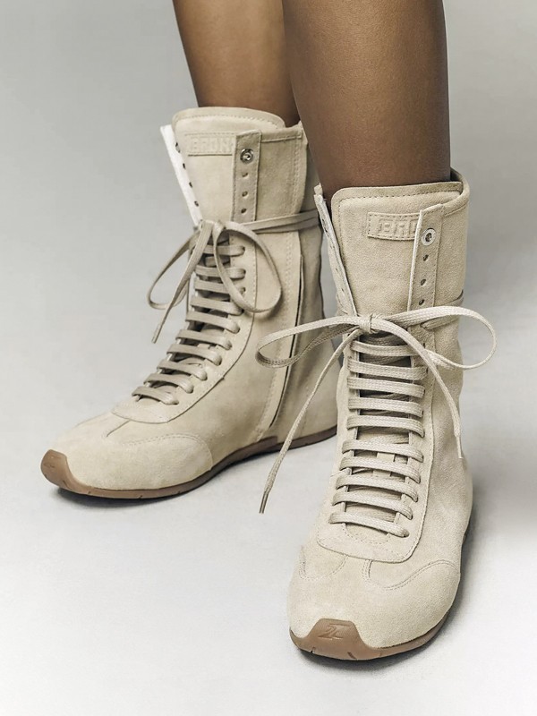 Botas boxing urbanas con caña alta y cordonado protagonista