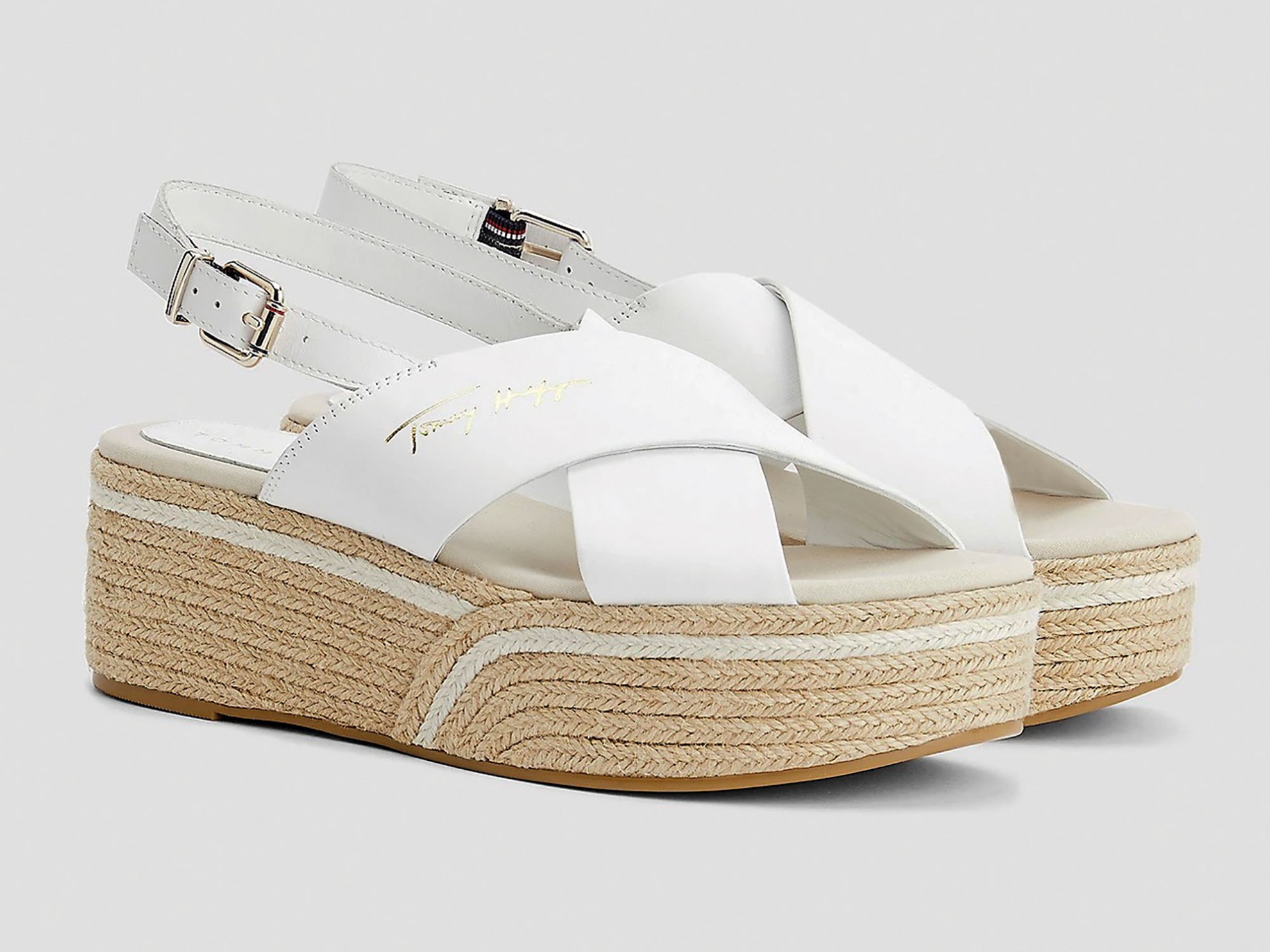 Sandalias y chanclas con plataformas