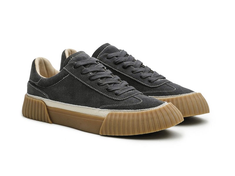 Sneakers Clásicas: Minimalismo nostálgico