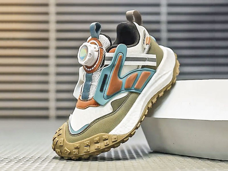 Zapatos / zapatillas: Atractivos, por colores y formas