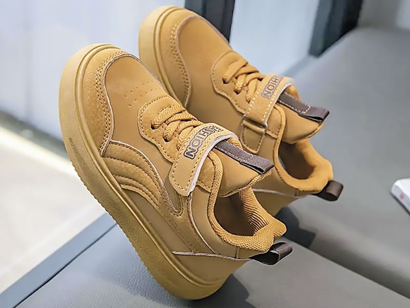 Zapatos / zapatillas: Atractivos, por colores y formas