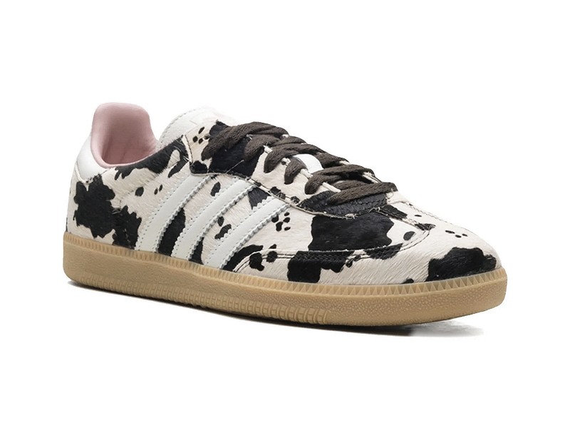 Sneakers: Soft & pop