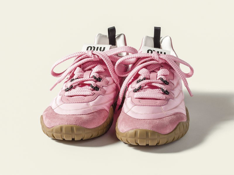Sneakers fashion activan rosa, lila y bases técnicas