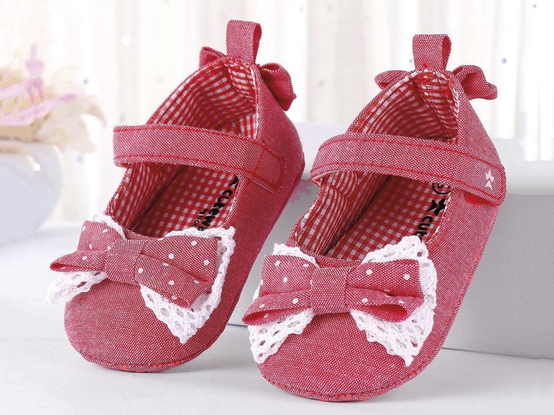 Closed Children's Shoes