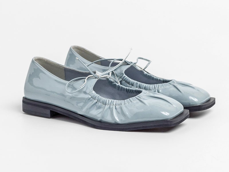 Ballerinas acordonadas