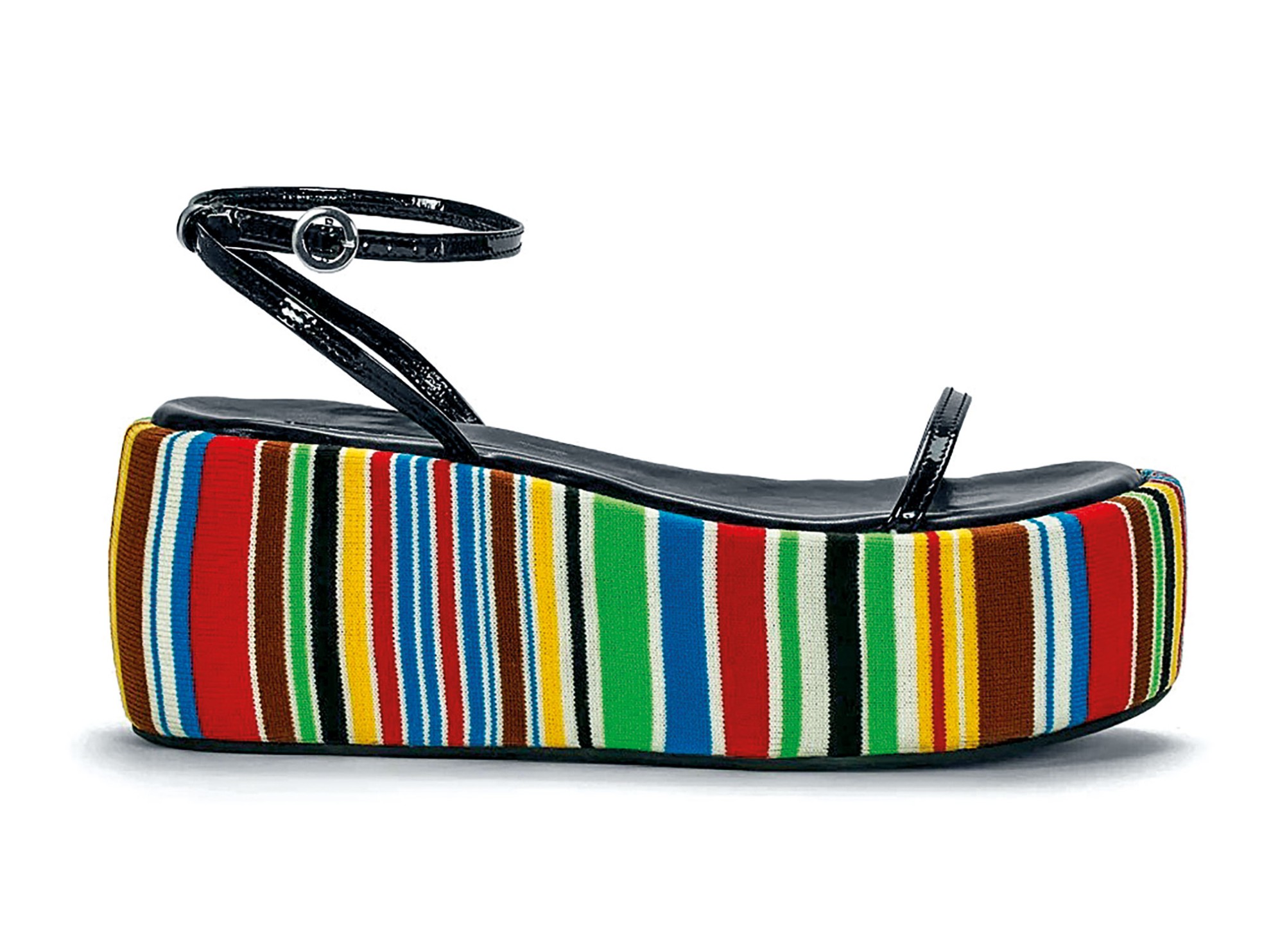 Sandalias y chanclas con plataformas
