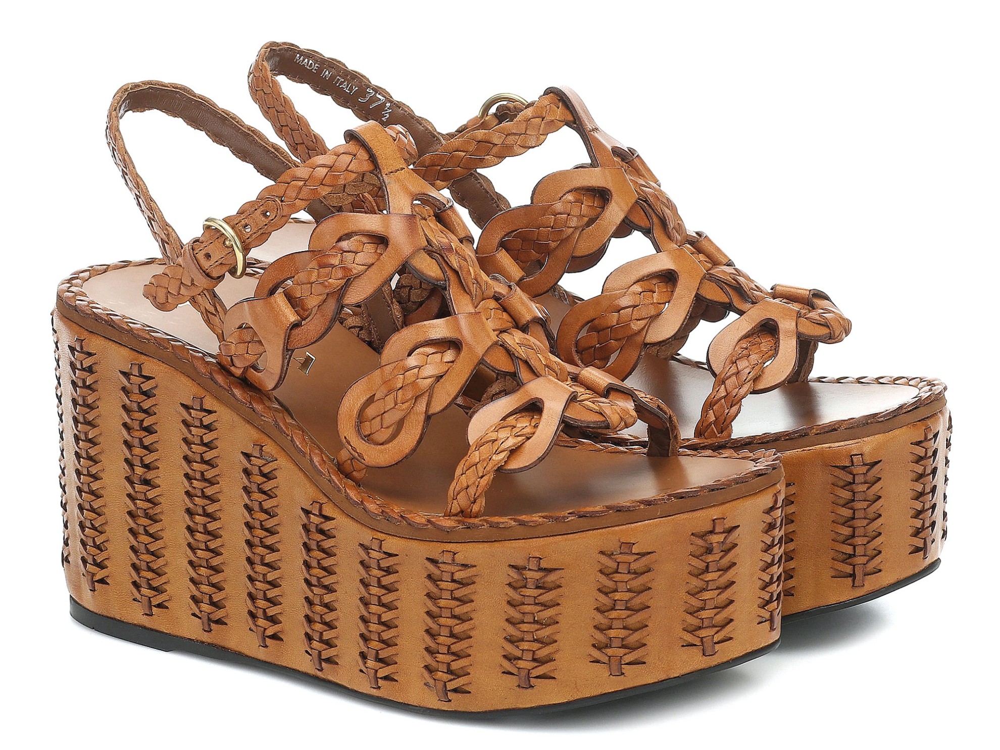 Sandalias y chanclas con plataformas