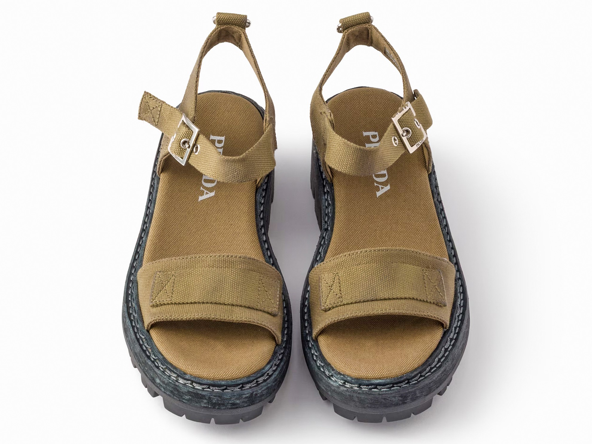 Moda ECO: PRADA lanza las sandalias de lona