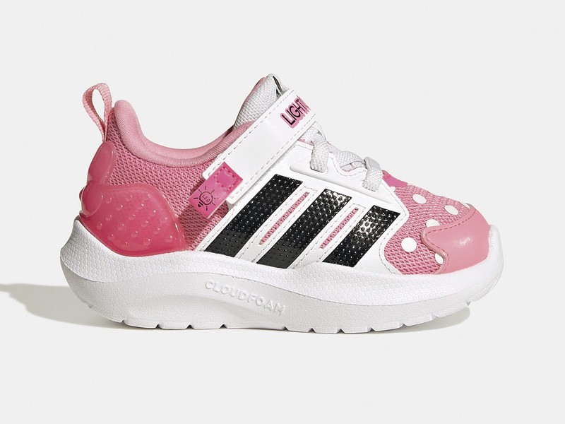 Sneakers infantiles deportivas con velcro y bases livianas