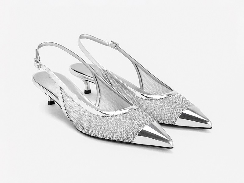 High heel sandals: Updated retro