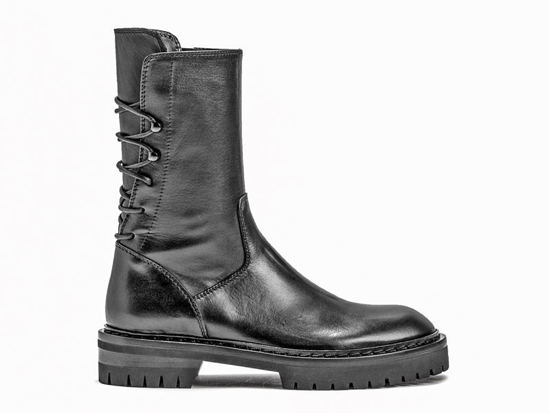 Botinetas sport acordonadas